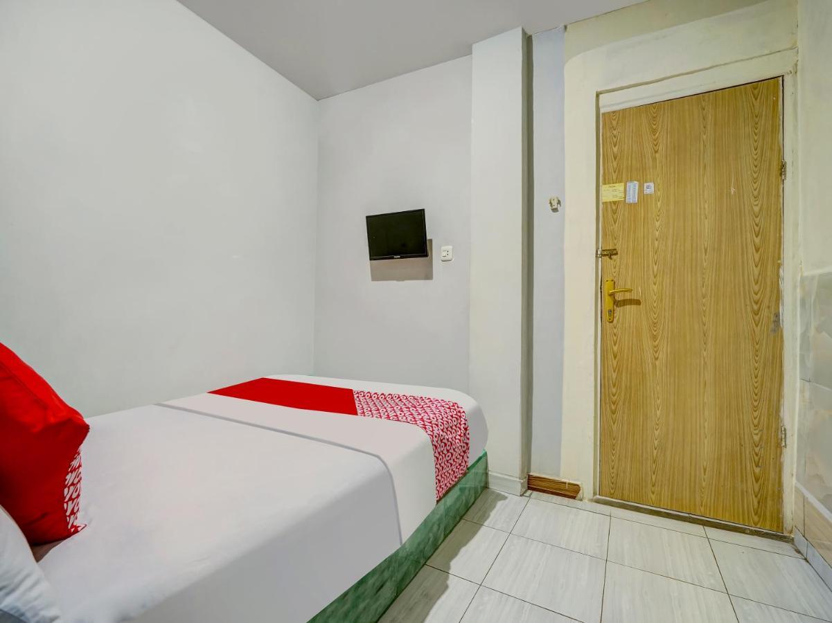 Oyo 90161 Hotel Lendosis Pipa Reja Angkatan 66 Палембанг Екстер'єр фото